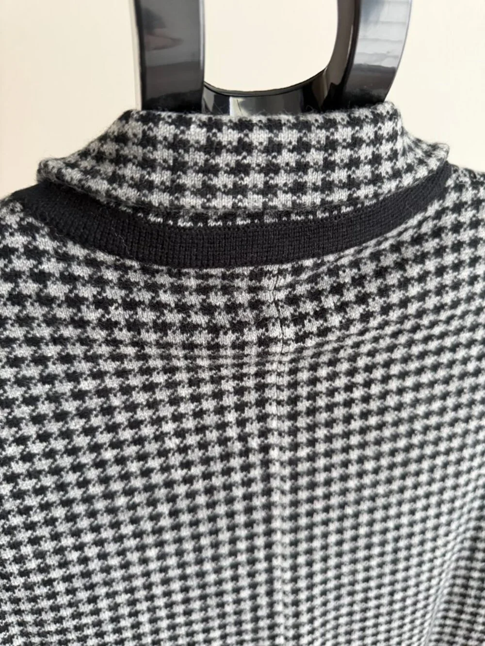 100% Cashmere J. Crew Black/Grey Houndstooth Sweater Blazer (Medium)